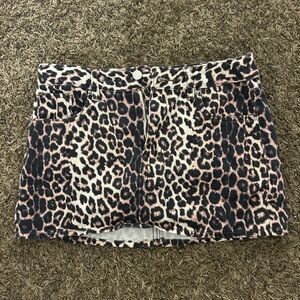 Pacsun Leopard Print Mid Rise Skirt